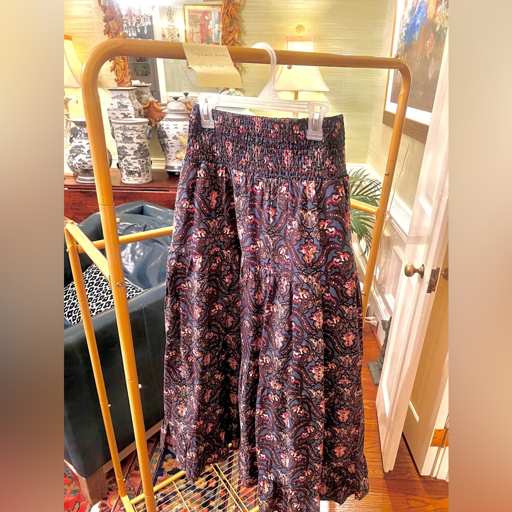 Love the Label smocked waist skirt NWT